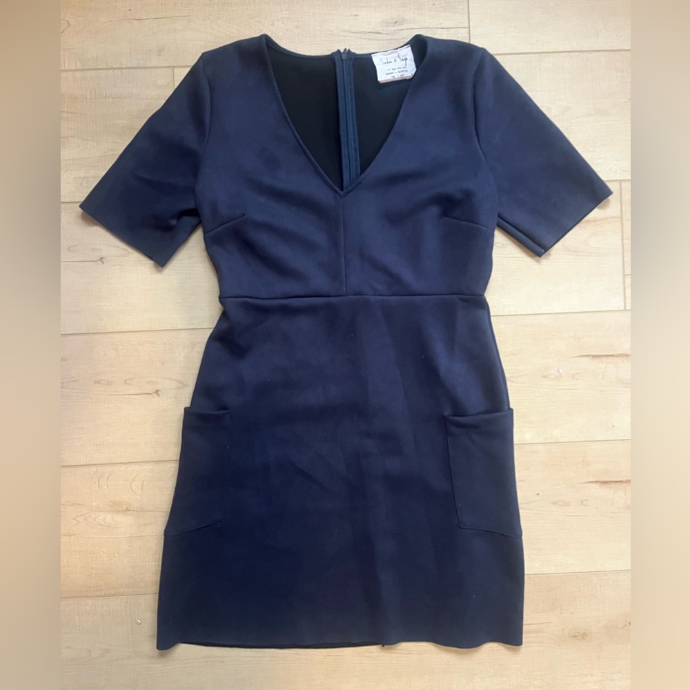 Sadie&Sage Navy Blue Dres, pockets, Suede like material  size Medium